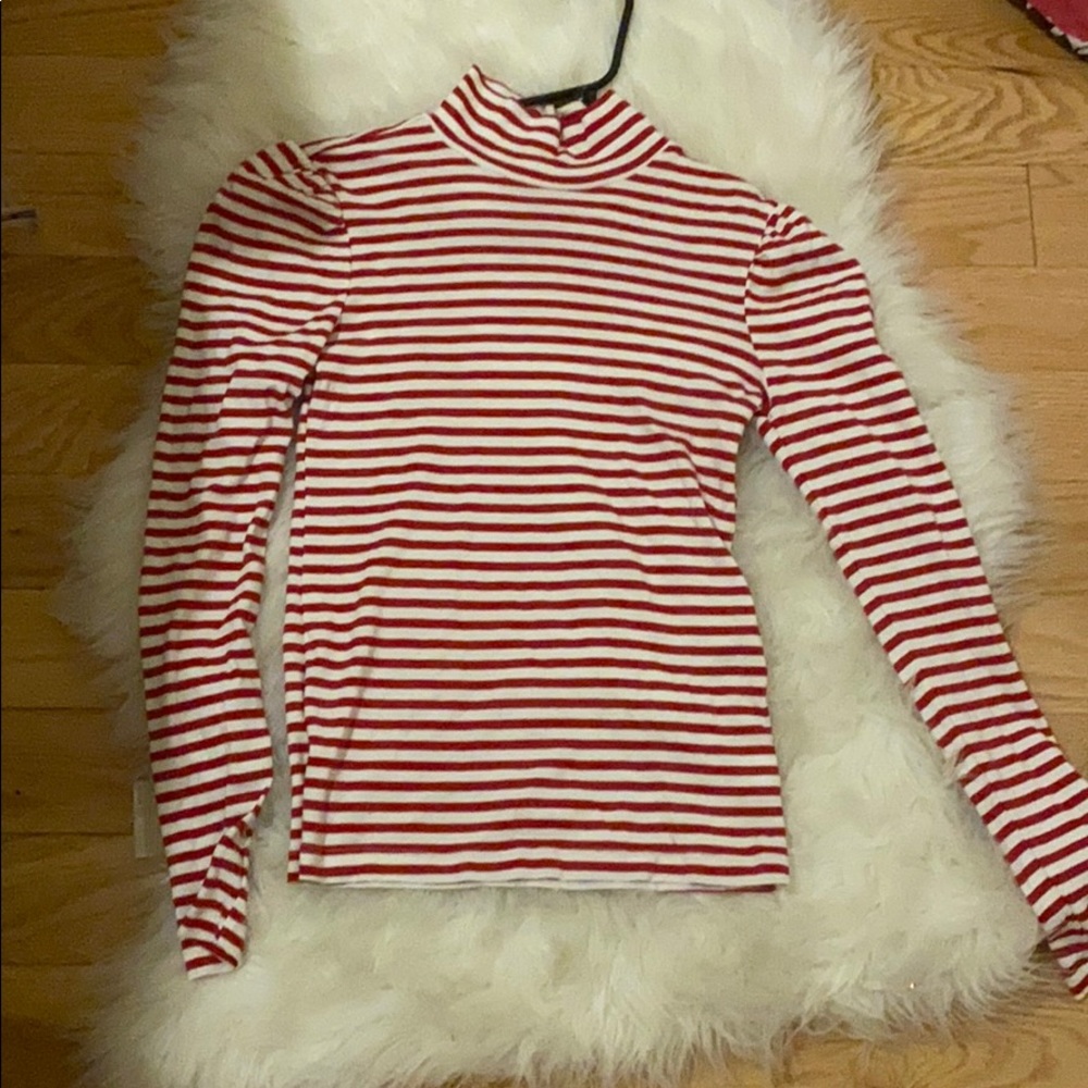 Splendid size small mock neck shirt